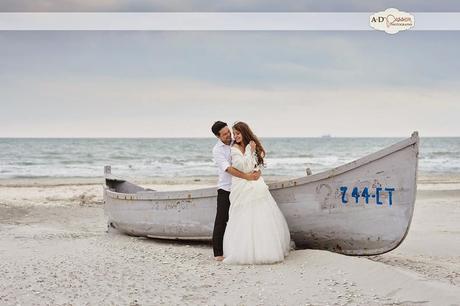 Una postboda romántica a orillas del mar