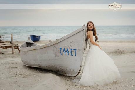 Una postboda romántica a orillas del mar