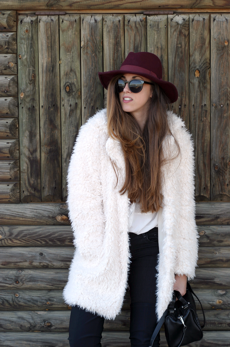 FAUX FUR COAT