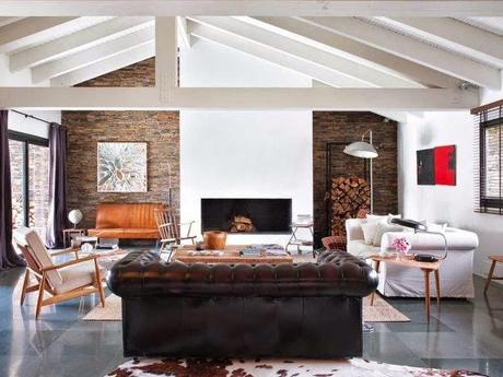 UNA CASA DE CAMPO CON MATERIALES NOBLES