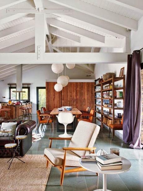 UNA CASA DE CAMPO CON MATERIALES NOBLES