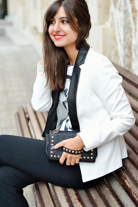 WHITE BLAZER