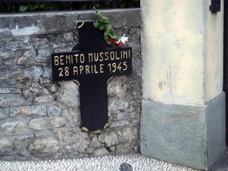 Lugar exacto del fusilamiento de Benito Mussolini, en Giulino di Mezzara