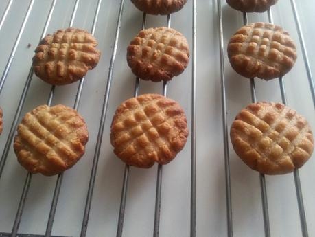 GALLETAS DE MANTEQUILLA DE CACAHUETE