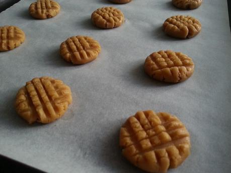 GALLETAS DE MANTEQUILLA DE CACAHUETE