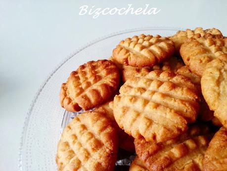 GALLETAS DE MANTEQUILLA DE CACAHUETE
