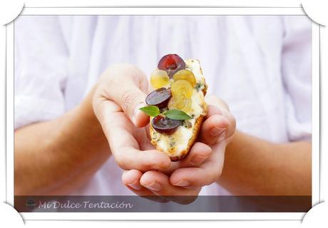 Tosta de Queso, Uvas y Miel