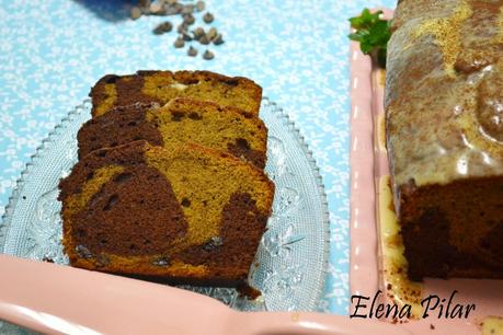 Bizcocho marmolado de mocha con ganaché de chocolate blanco