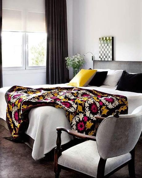 Inspiración de fin de semana: Suzanis a los pies de la cama