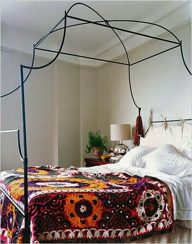 Inspiración de fin de semana: Suzanis a los pies de la cama