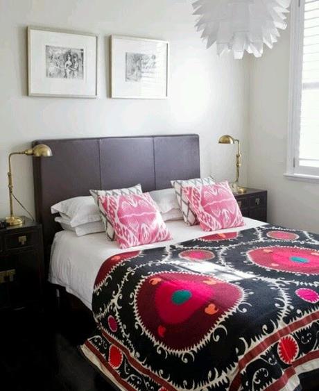 Inspiración de fin de semana: Suzanis a los pies de la cama