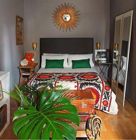 Inspiración de fin de semana: Suzanis a los pies de la cama