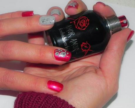 Amor, Amor Forbidden Kiss: Review + Manicura