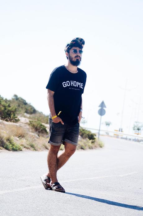 glamour_narcotico_ibiza_outfit_menswear_streetstyle_cap_bershka_shirt_bershka_shorts_h&m_ugly_shoes_pull&beard (11)