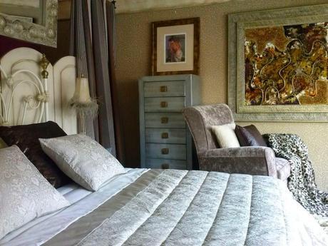 ... A VUELTAS CON EL ESCAPARATE