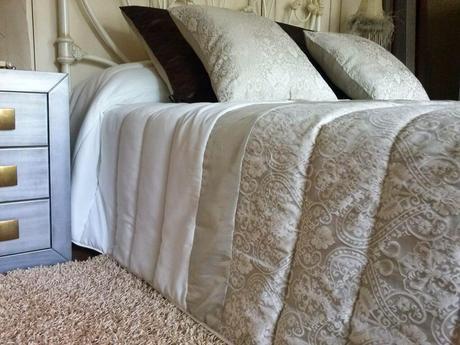 ... A VUELTAS CON EL ESCAPARATE