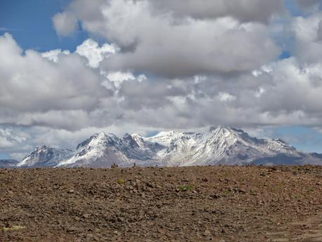 El Mirador de los Volcanes de Patapampa y el Arte Rupestre de Sumbay