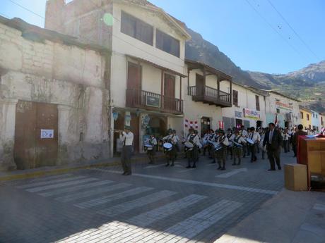 Cotahuasi, el Cañón de las Maravillas, tercera parte: Cotahuasi, sus atractivos y su patriotismo
