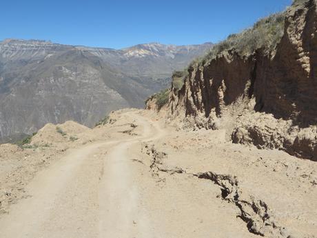Cotahuasi, el Cañon de las Maravillas, segunda parte: Huaynacotas, El Bosque de Rocas de Huarmunta y la Fortaleza de Llamocca