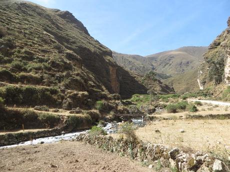 Canta, sus lagunas y La cordillera la Viuda