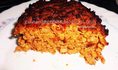 Meatloaf con falsa salsa gravy (Pastel de carne con falsa salsa de carne)