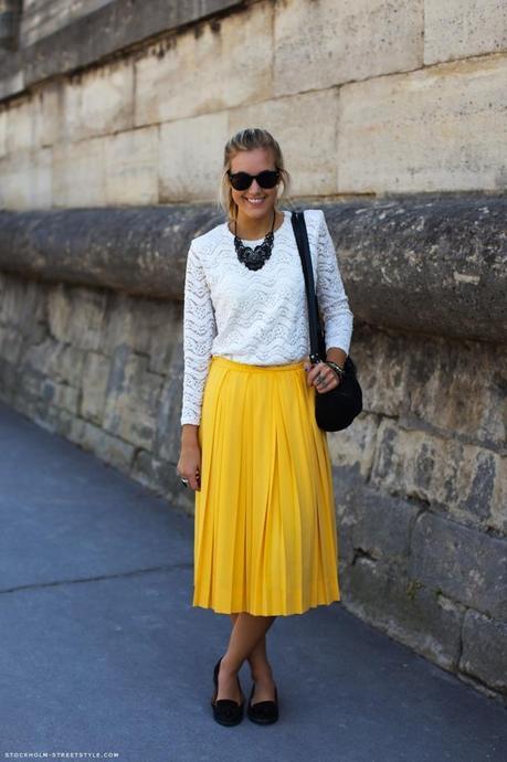 50'S FASHION: MIDI SKIRTS ROCK!