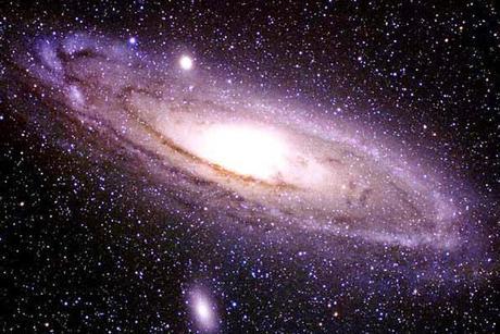 Cientificos afirman que Andrómeda se aproxima a nuestra galaxia para devorarla