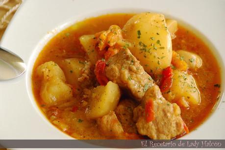 Caldereta de magro de cerdo y chorizo