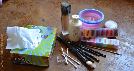 {Halloween} Makeup: mano de zombie, con latex