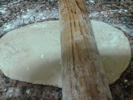 Coca de sardinas en aceite