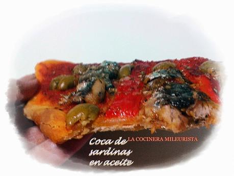 Coca de sardinas en aceite