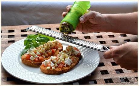 Tostas de Feta con Pesto Rojo y Verde