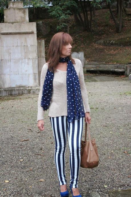 MIS LOOKS - RAYAS Y LUNARES