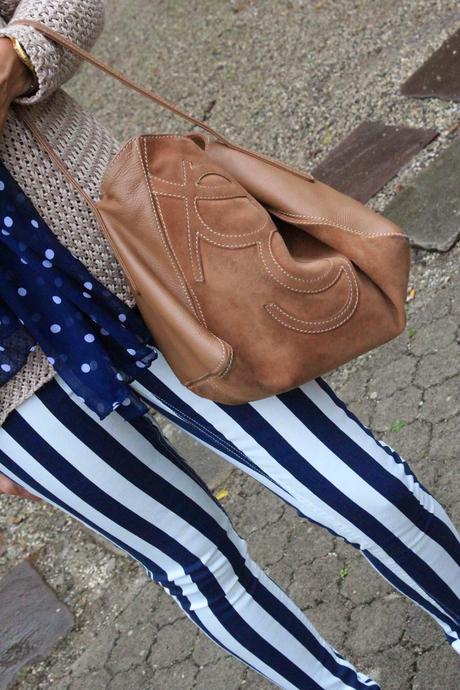 MIS LOOKS - RAYAS Y LUNARES