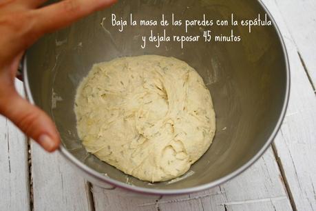 Pan de romero y aceite de oliva