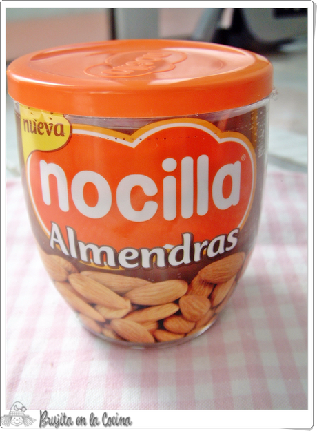 Crumble manzana, melocoton y nocilla de almendra