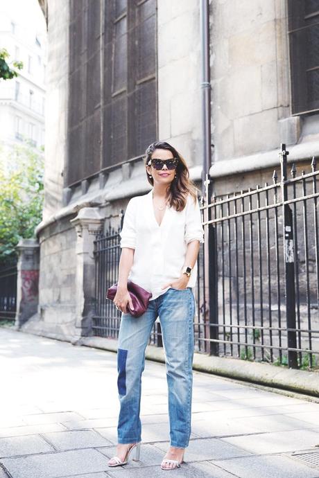Denim_Levis_Vintage-White_Shirt-Sandals-Burgundy_Clutch-Paris-Street_Style-Karen_Walker-11