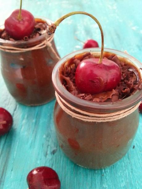 MOUSSE DE CHOCOLATE VEGANO CON AGUACATE