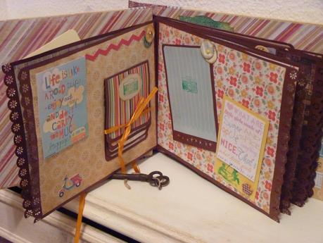 SCRAPBOOKING: ALBUM PARA DOS HERMANOS