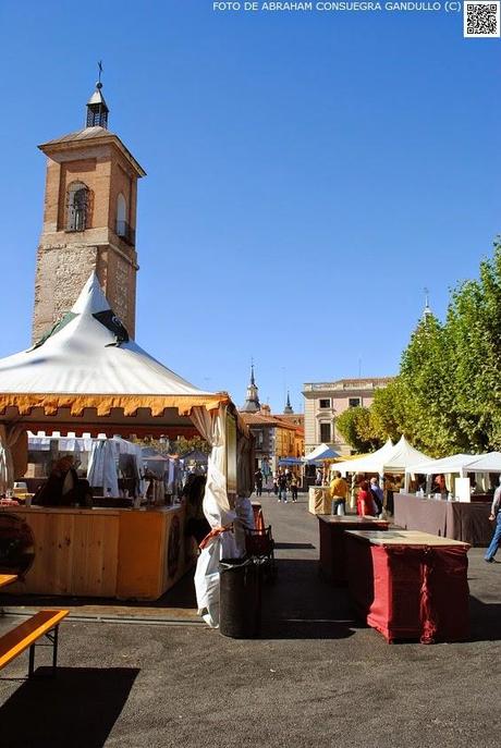 FOTOGRAFÍAlcalá: Collage fotográfico del Mercado Cervantino o Medieval de Alcalá de Henares.
