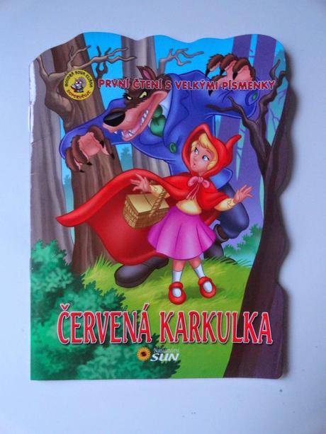 Lluvias, caperucita y el checo.