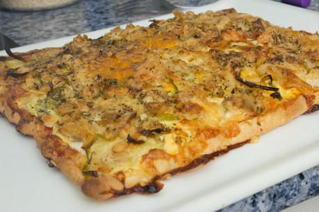 pizza de atún con huevo y reflexiones de nuestro país y el empleo