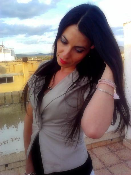 RAYA VERTICAL EN PANTALÓN RAYA VERTICAL EN PANTALÓN