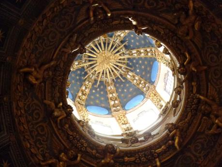 SIENA   UN   DÍA   DE   AMOR   EN   LA   TOSCANA