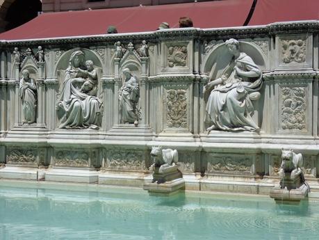 SIENA   UN   DÍA   DE   AMOR   EN   LA   TOSCANA