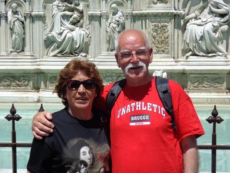 SIENA   UN   DÍA   DE   AMOR   EN   LA   TOSCANA