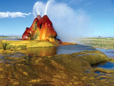 Fly_geyser
