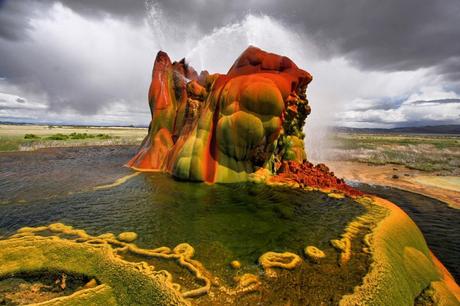 fly_geyser1