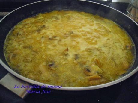 Arroz con setas (o champiñones) y nata