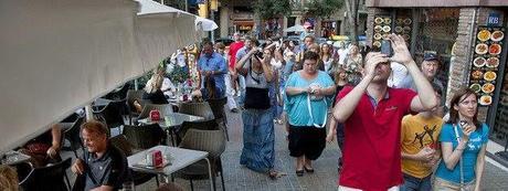 MIS VECINOS LOS TURISTAS